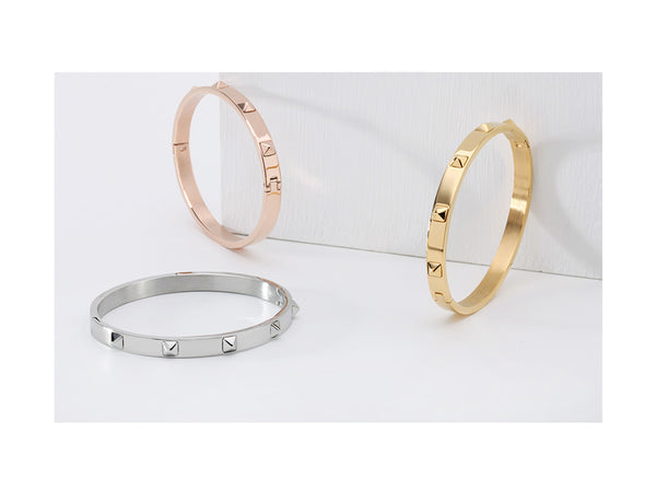 Talia Mini Spikes Bangle - Gold - themultistorey.co